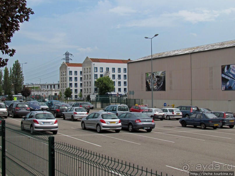 Soshaux - здесь живут и строят "Peugeot"