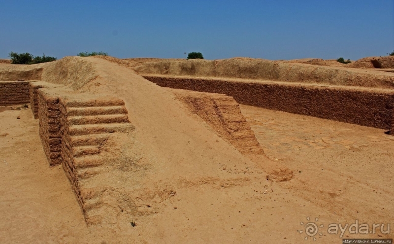 Альбом истории "Зиккурат"