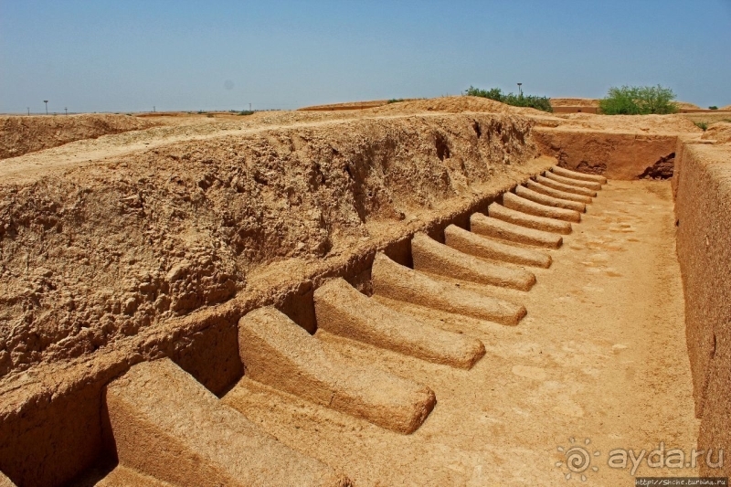Альбом истории "Зиккурат"