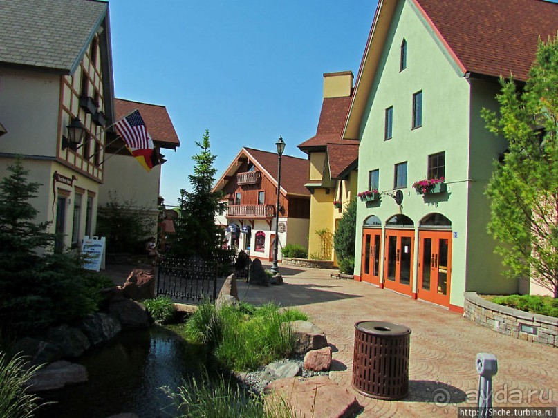 River Place — немецкая сказка для туристов в Америке