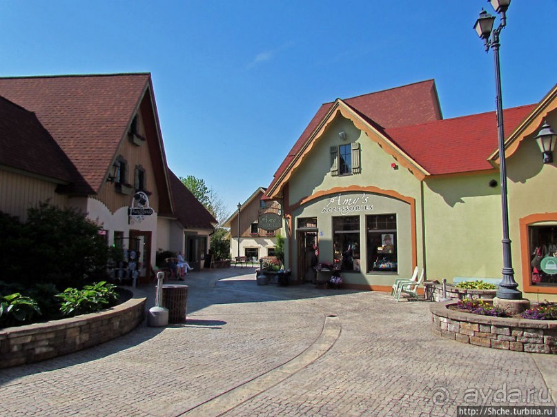 River Place — немецкая сказка для туристов в Америке