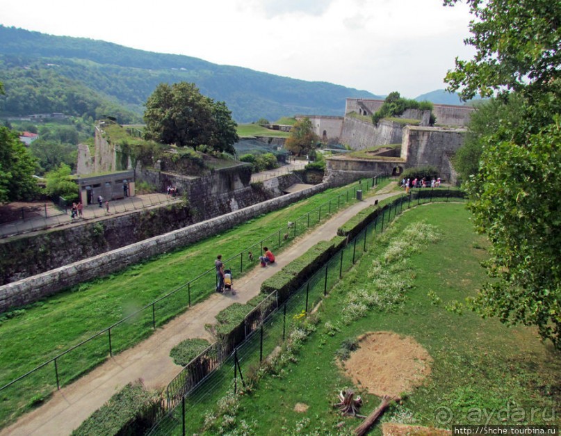 Цитадель города Безансон. Прогулка по стенам крепости.