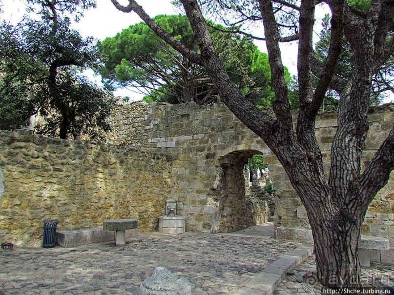 Альбом отзыва "Прогулка по территори цитадели Сан Жоржи, простор и красота"