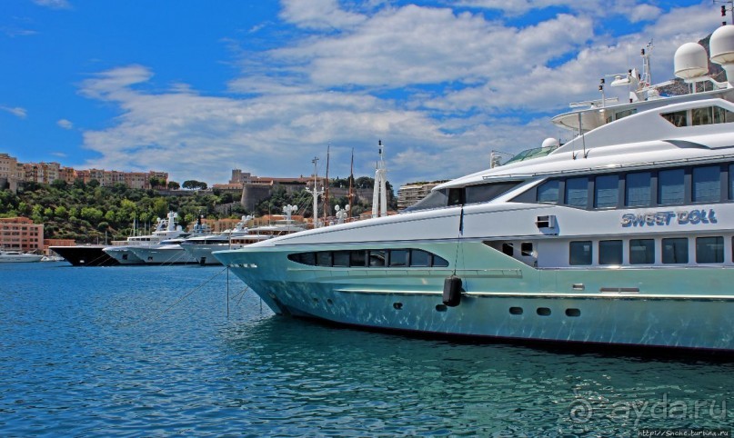 Port Hercule — морские ворота для "богатеньких Буратин"