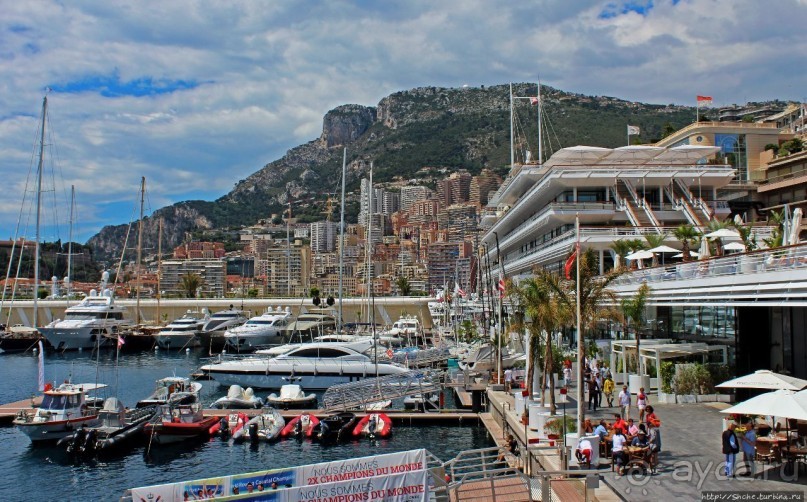 Port Hercule — морские ворота для "богатеньких Буратин"