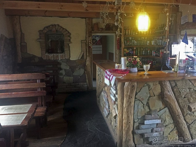 Круглосуточный кафе-бар рядом с "Шевченковым источником"