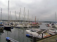 Променад вдоль берегов бухты Pipervika, элитный Aker Brygge