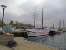 Променад вдоль берегов бухты Pipervika, элитный Aker Brygge