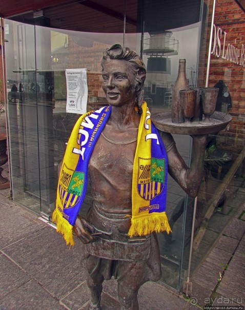 Променад вдоль берегов бухты Pipervika, элитный Aker Brygge