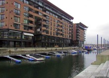 Променад вдоль берегов бухты Pipervika, элитный Aker Brygge