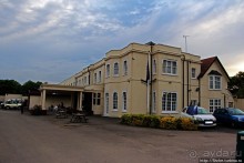 Разумный выбор для ночевки возле Гатвика