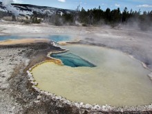Альбом отзыва ""Живые" источники окраин Geyser Hill в Йеллоустонском Н.П."
