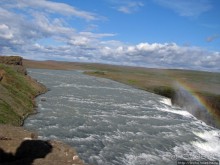 "Золотой" водопад Gullfoss — третий пункт "Золотого Кольца"