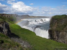 "Золотой" водопад Gullfoss — третий пункт "Золотого Кольца"