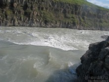 "Золотой" водопад Gullfoss — третий пункт "Золотого Кольца"