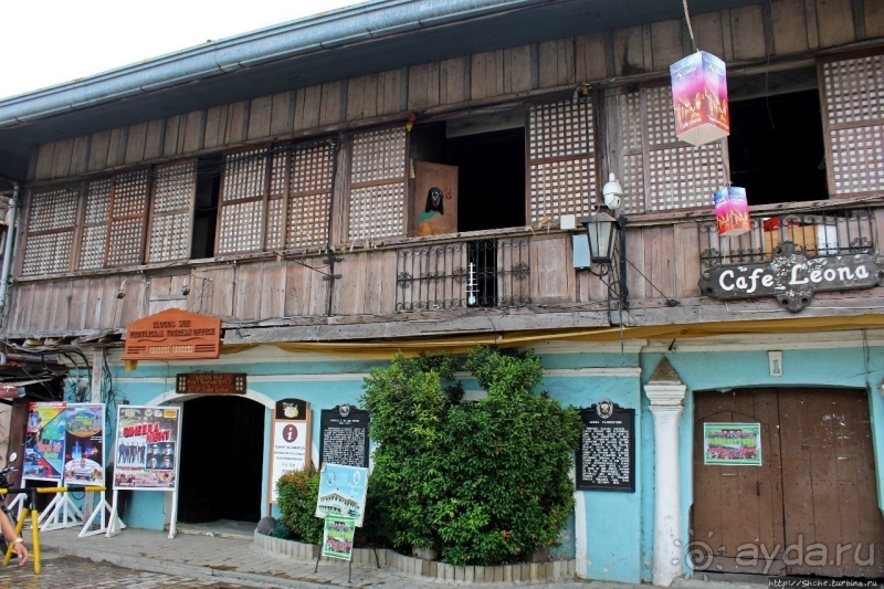 Calle Crisologo — пешеходная "визитка" исторического Вигана