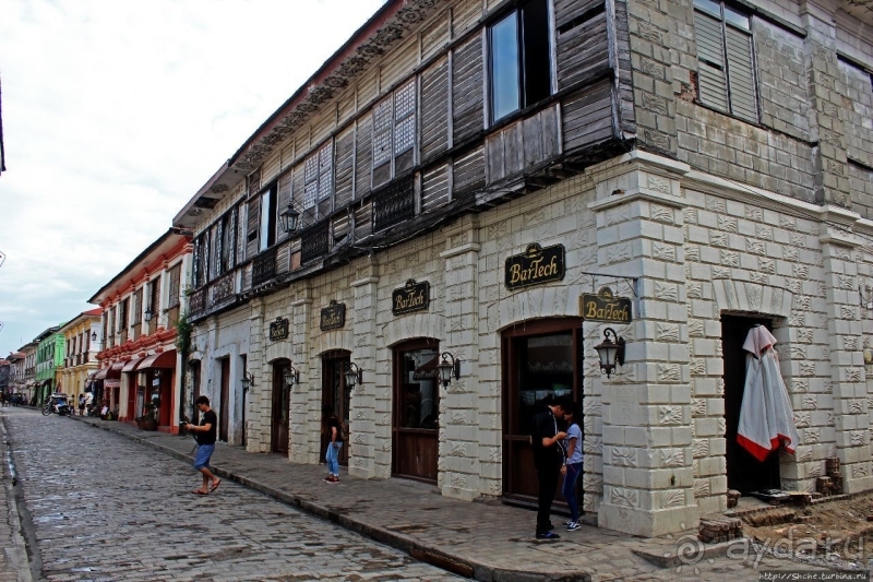 Calle Crisologo — пешеходная "визитка" исторического Вигана