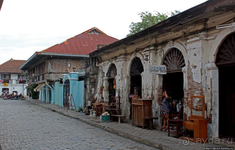 Calle Crisologo — пешеходная "визитка" исторического Вигана