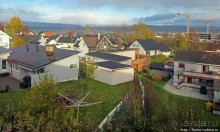 Обычный городок на берегу фьерда Trondheimfjerden