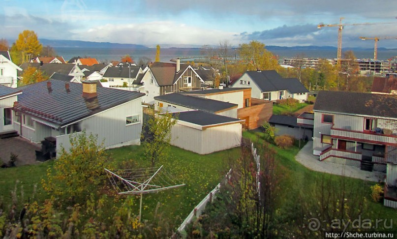 Обычный городок на берегу фьерда Trondheimfjerden