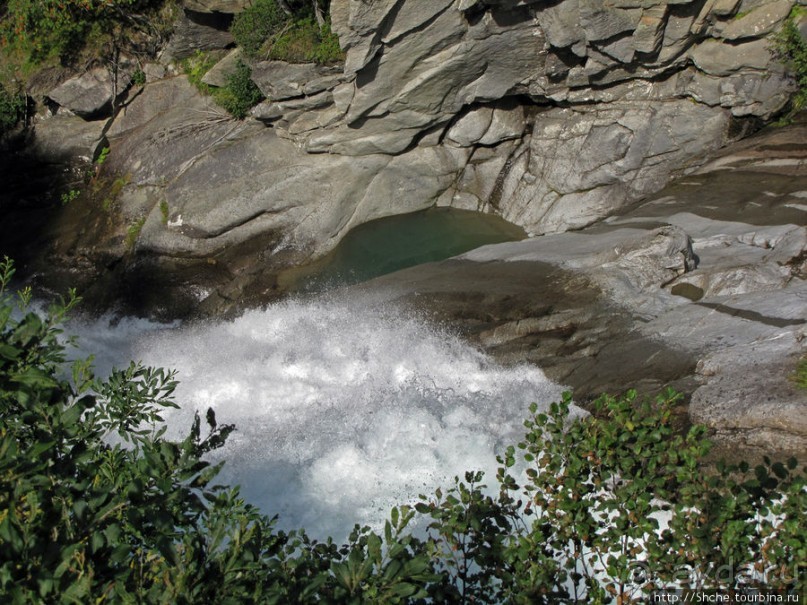 Кримльский водопад - самый высокий водопад Европы