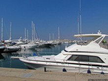 Альбом отзыва ""Flisvos Marina" — крупнейшая парковка для частных яхт"