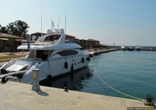 Альбом отзыва ""Flisvos Marina" — крупнейшая парковка для частных яхт"