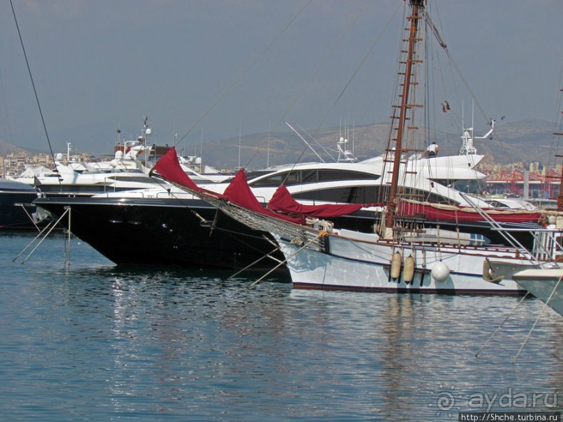 "Flisvos Marina" — крупнейшая парковка для частных яхт