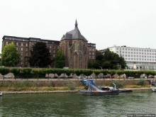 Вверх по Рейну. Добрались до Бонна — бывшей столице Германии