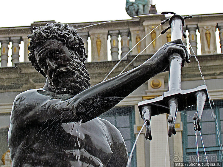 Символ города Гданьск — Фонтан Нептуна (Fontanna Neptuna)