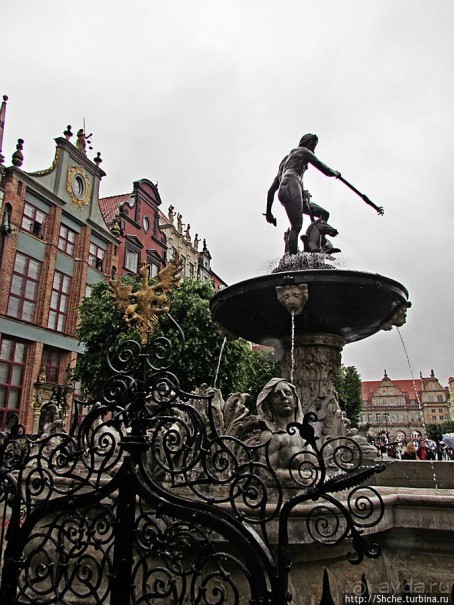 Символ города Гданьск — Фонтан Нептуна (Fontanna Neptuna)