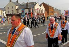 Марш оранжистов в Кэррикфергюсе 