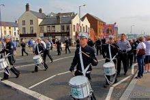 Марш оранжистов в Кэррикфергюсе 