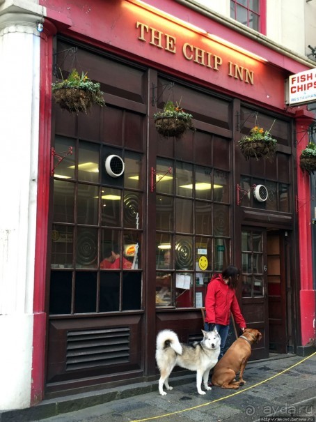 Фиш-энд-чипс для французов в центре столицы Гернси