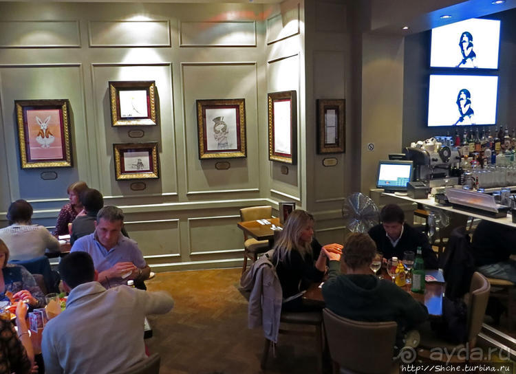 Культовое кафе в Брюсселе