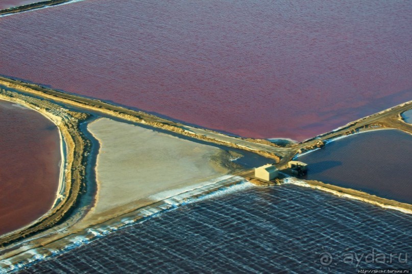 Соль добывается разная: розовая, белая, красная