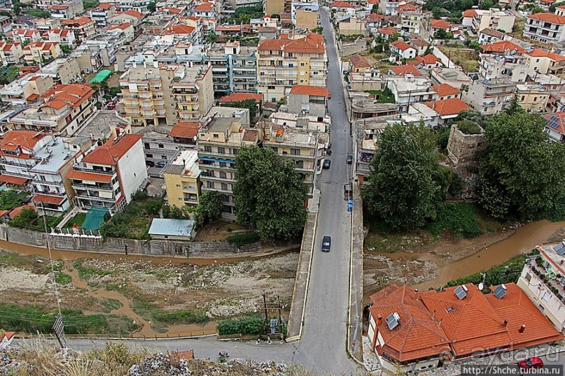 Сидирокастро и его "причудливый мост". Взгляд со скалы