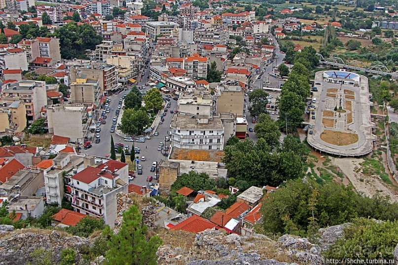 Сидирокастро и его "причудливый мост". Взгляд со скалы