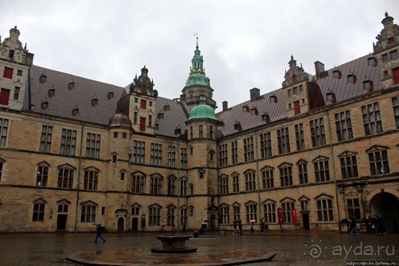 Бессмертный "Гамлет" в естественных декорациях (ЮНЕСКО №696)