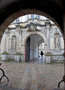 Бессмертный "Гамлет" в естественных декорациях (ЮНЕСКО №696)