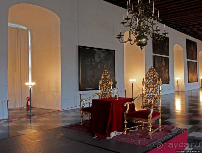 Бессмертный "Гамлет" в естественных декорациях (ЮНЕСКО №696)