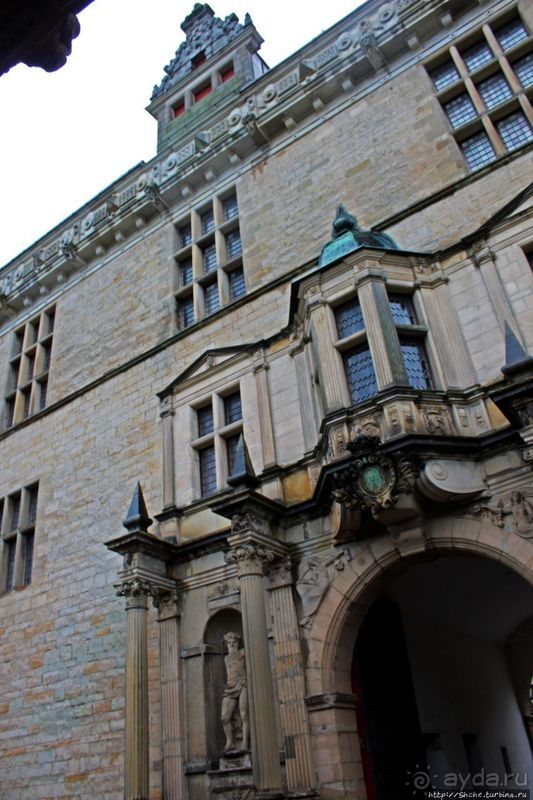 Бессмертный "Гамлет" в естественных декорациях (ЮНЕСКО №696)