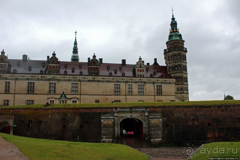 Бессмертный "Гамлет" в естественных декорациях (ЮНЕСКО №696)