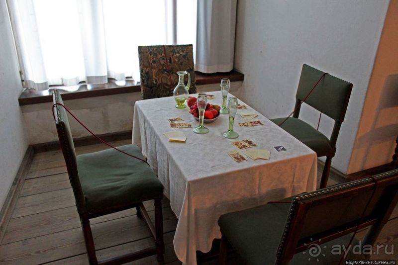 Бессмертный "Гамлет" в естественных декорациях (ЮНЕСКО №696)