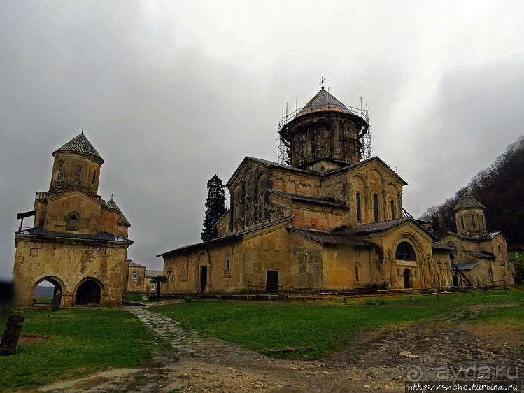 Собор Баграти и монастырь Гелати — Объект ЮНЕСКО № 710