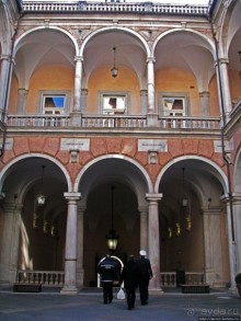 Via Garibaldi — "замаскированный" объект ЮНЕСКО (1211) Генуи