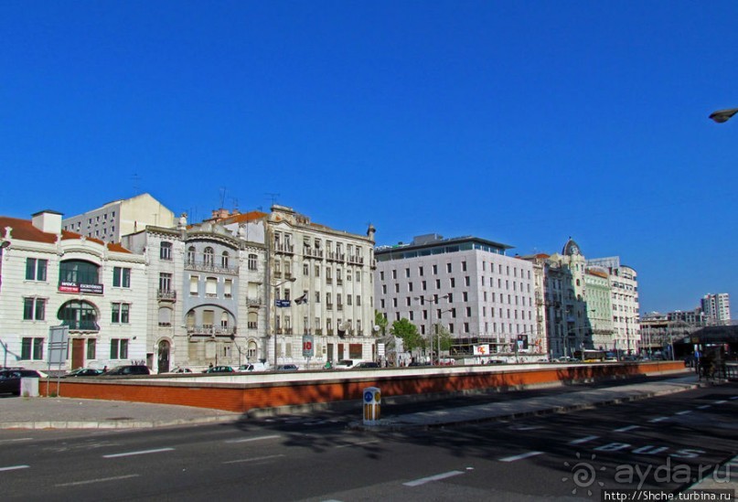 Проспект Республики (Avenida da República) : 3 км. пешком