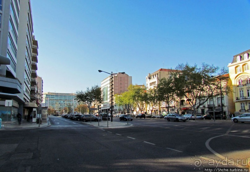 Проспект Республики (Avenida da República) : 3 км. пешком