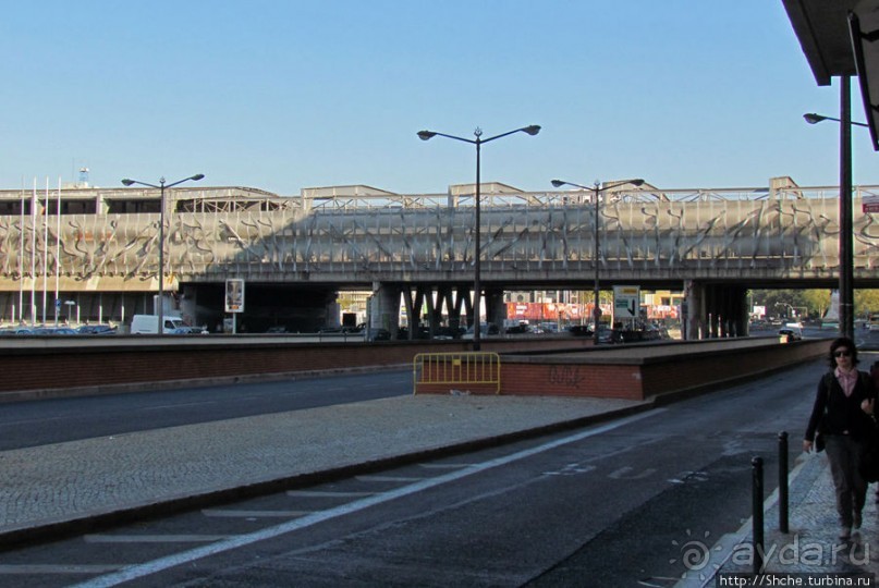 Проспект Республики (Avenida da República) : 3 км. пешком