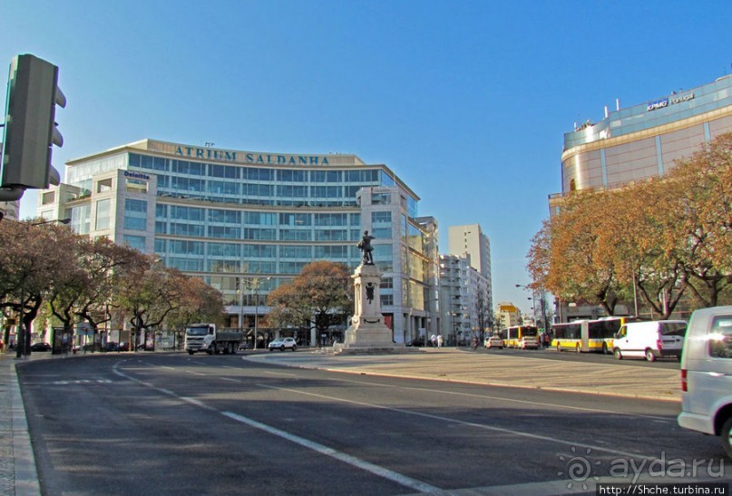 Проспект Республики (Avenida da República) : 3 км. пешком